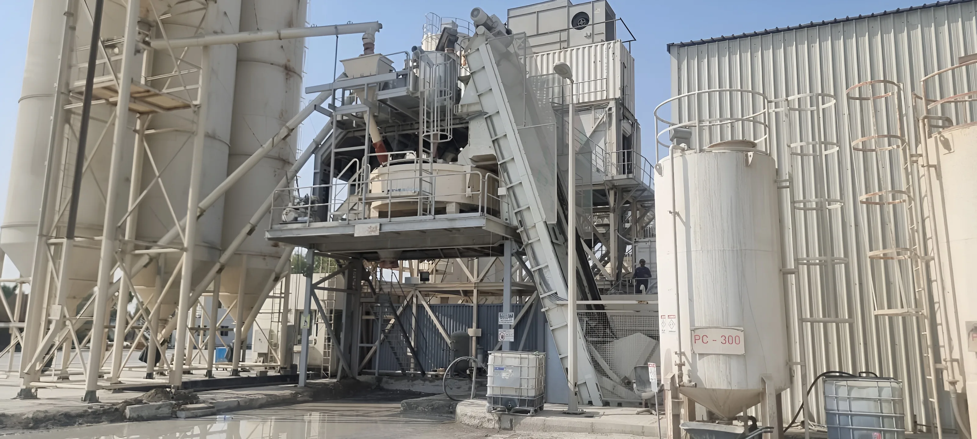Batch plant processing machinery for quality concrete production